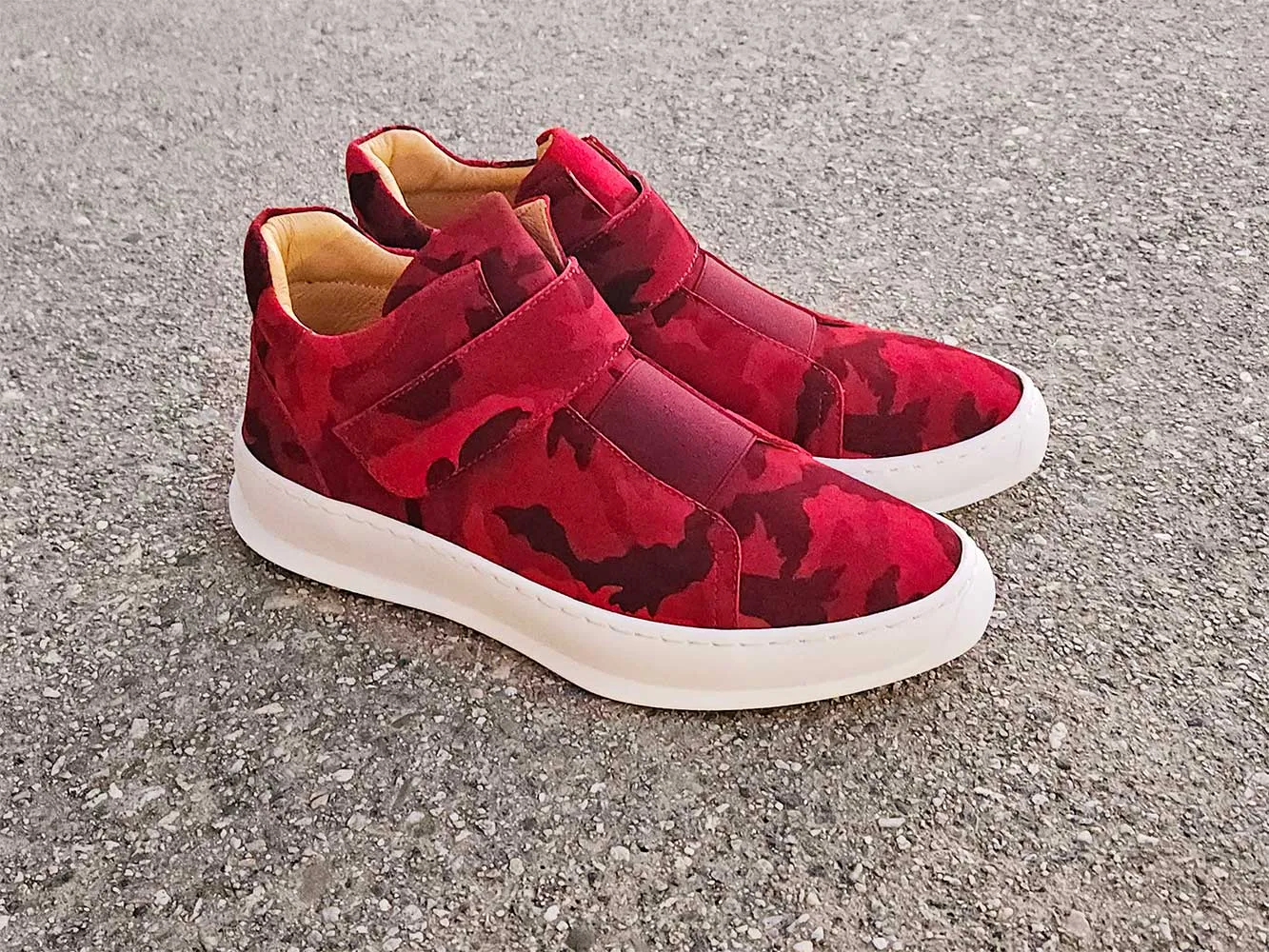 Camouflage Printed Suede Sneakers