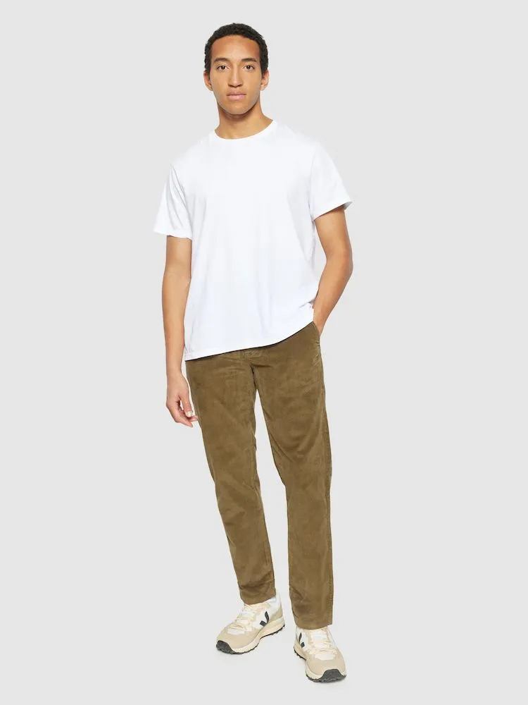 KCA 1070077 Chuck regular corduroy chino pants 1100 dark olive men