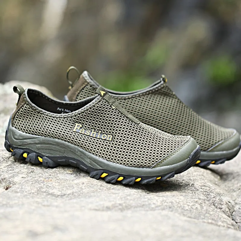 Man's sporty outdoor slip-on flat hiking tennis sneakers