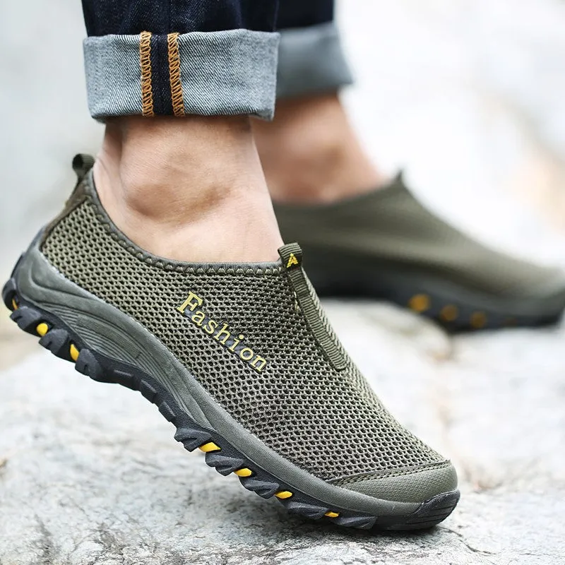 Man's sporty outdoor slip-on flat hiking tennis sneakers