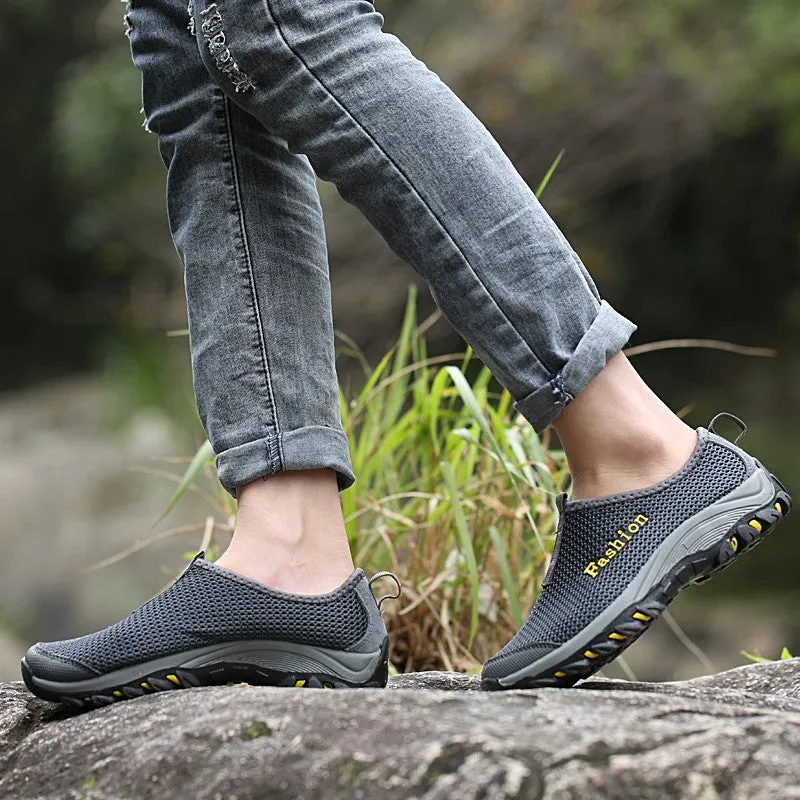 Man's sporty outdoor slip-on flat hiking tennis sneakers