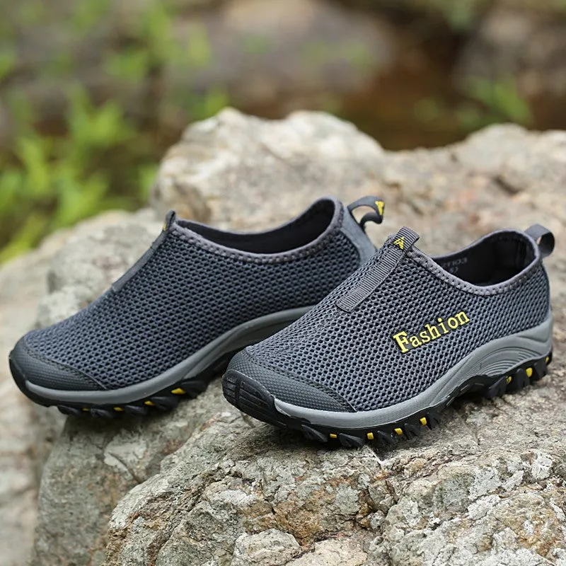 Man's sporty outdoor slip-on flat hiking tennis sneakers