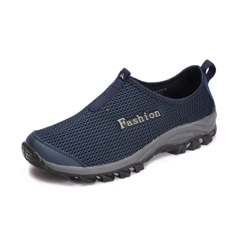 Man's sporty outdoor slip-on flat hiking tennis sneakers