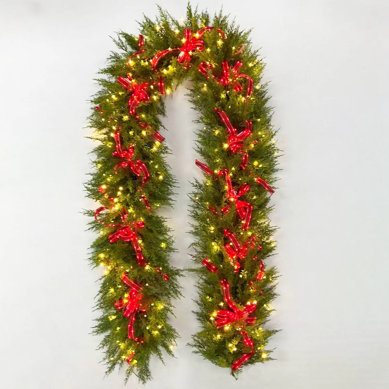 Cedar Pine Garland w/10 Red Illuma Bows, LED Lit, 9'