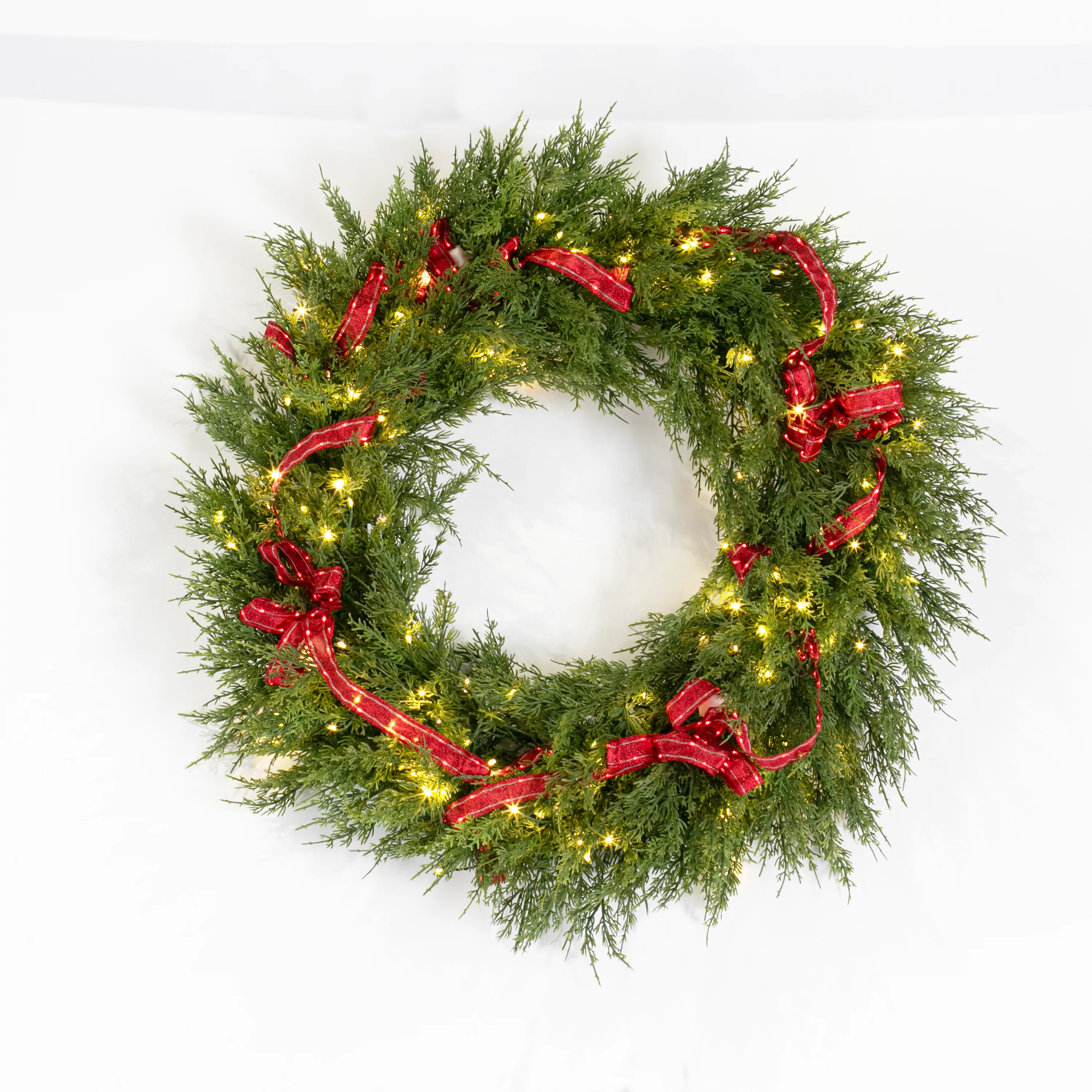 Cedar Pine Wreath w/4 Red Illuma Bow, LED Lit, 32"