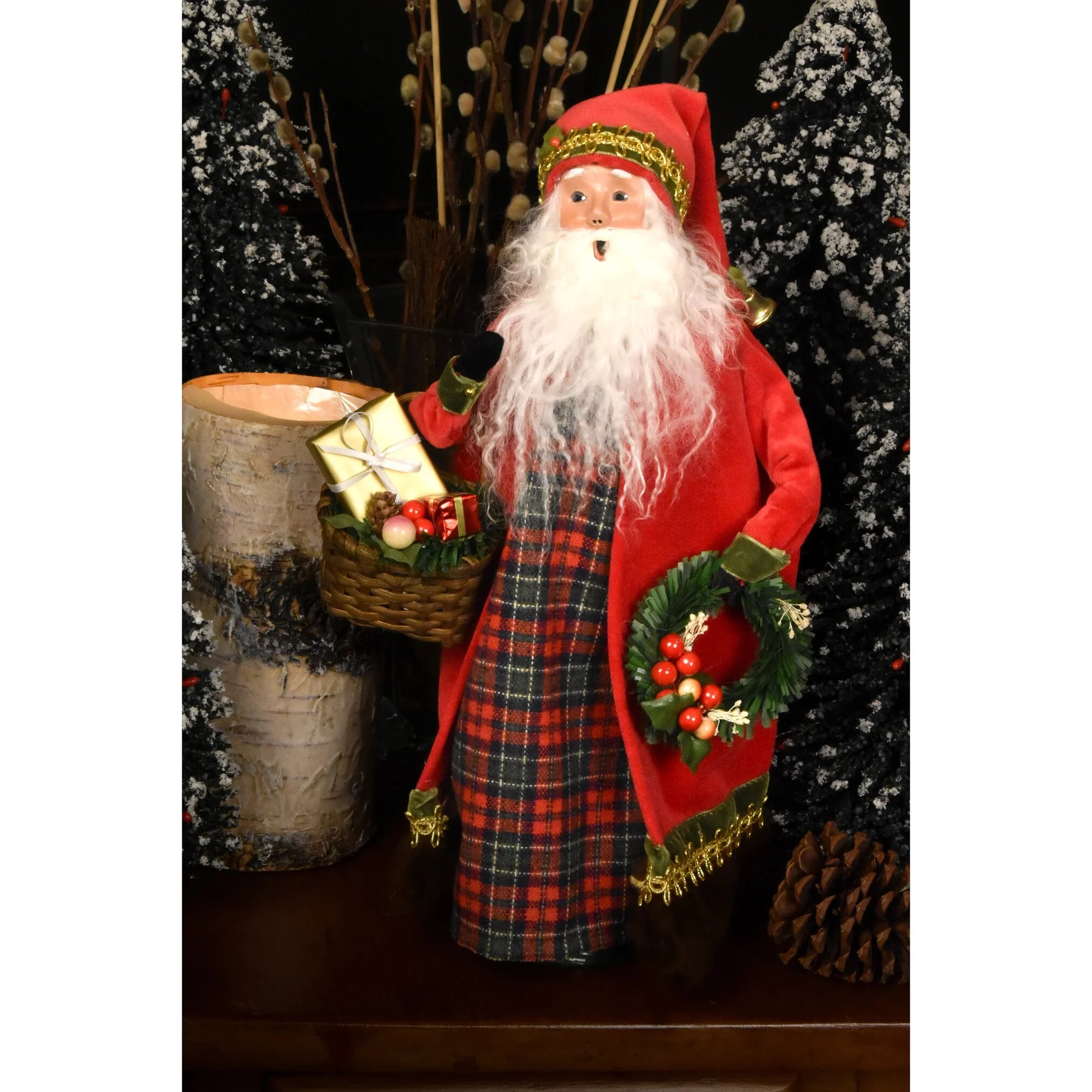 English Countryside Santa Caroler Figurine, 13" - Image 7