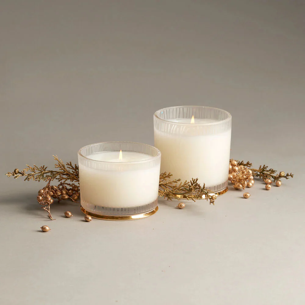 Frasier Fir Gilded Frosted Wood Grain Candle, 9 oz (Medium) - Image 4