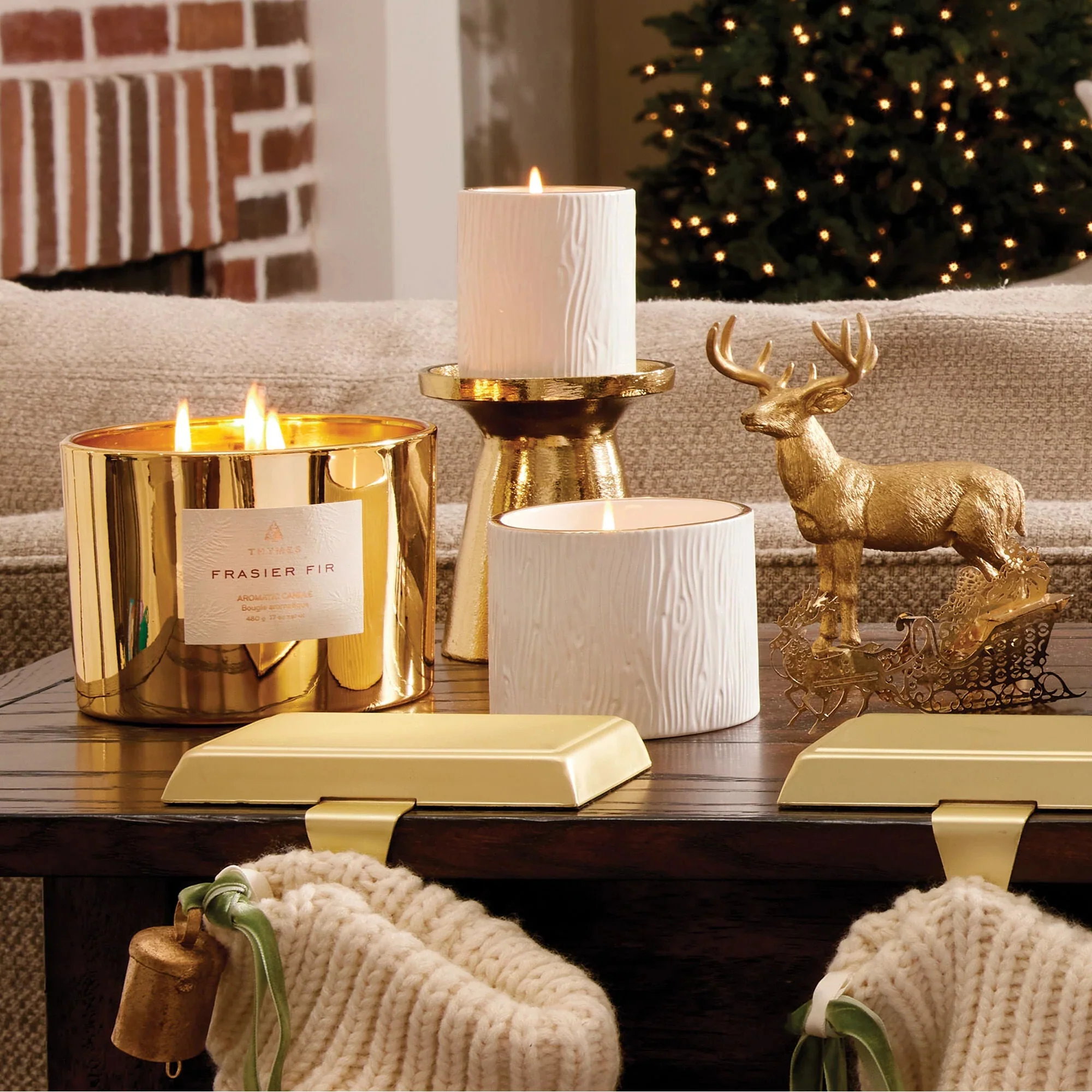 Frasier Fir Poured 3-Wick Candle, 17 oz (Gold) - Image 2