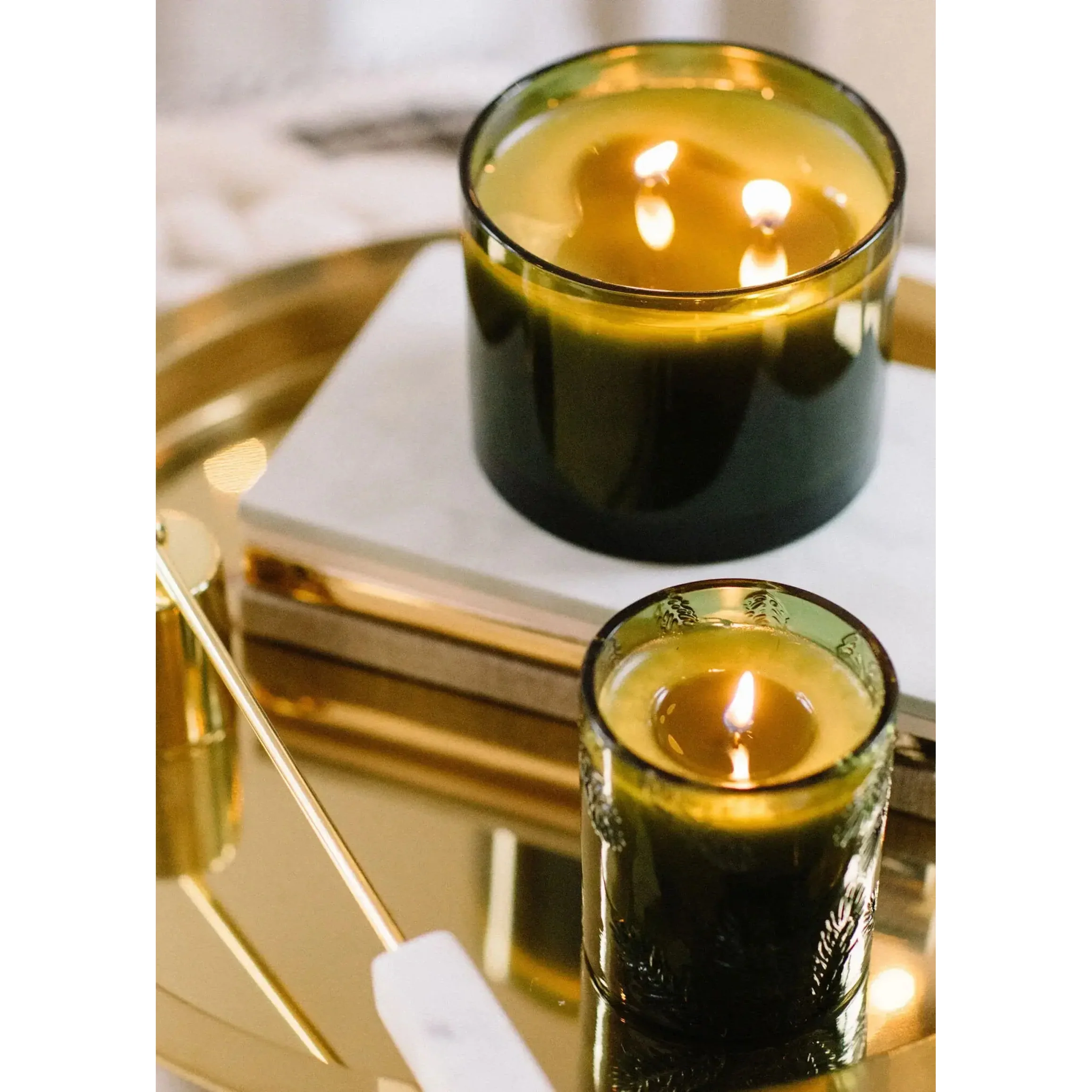 Frasier Fir Poured 3-Wick Candle, 17 oz (Green) - Image 4