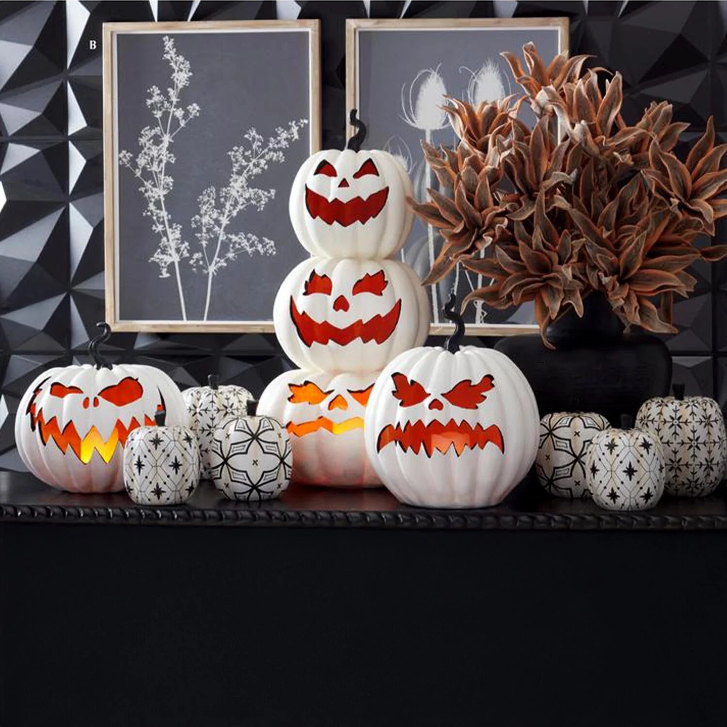 Gray Resin LED Flicker Flame 3 Stack Jack-O'-Lanterns, 30" (Pick up only) - Image 4