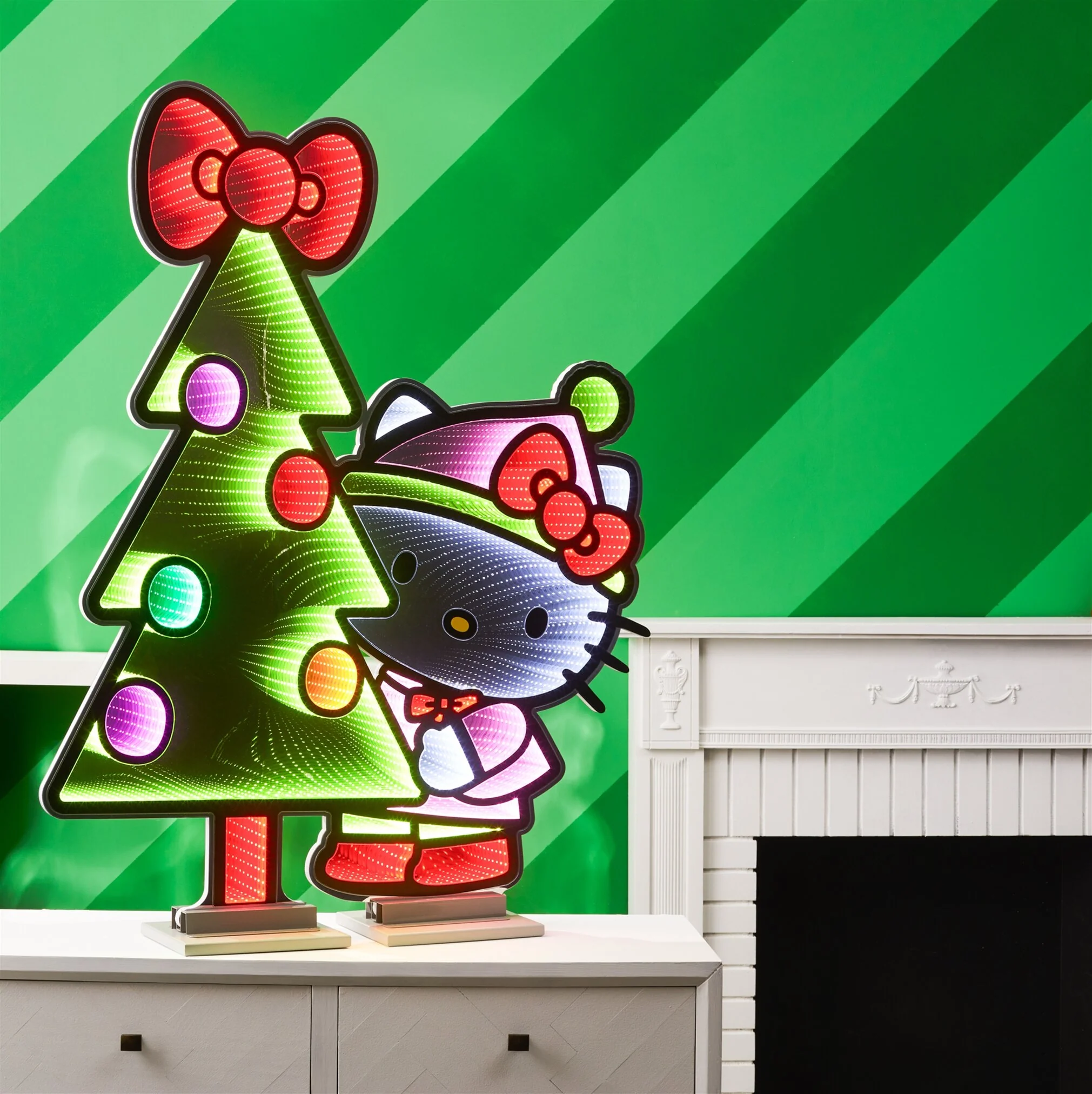 Hello Kitty W/Christmas Tree Infinity Light, Acrylic w/UL Plug, 47" - Image 2