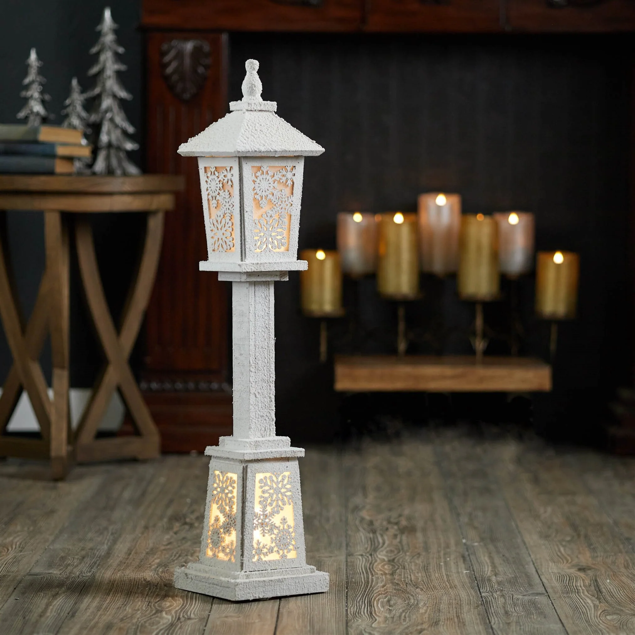 Wood Lamp Post, 32"