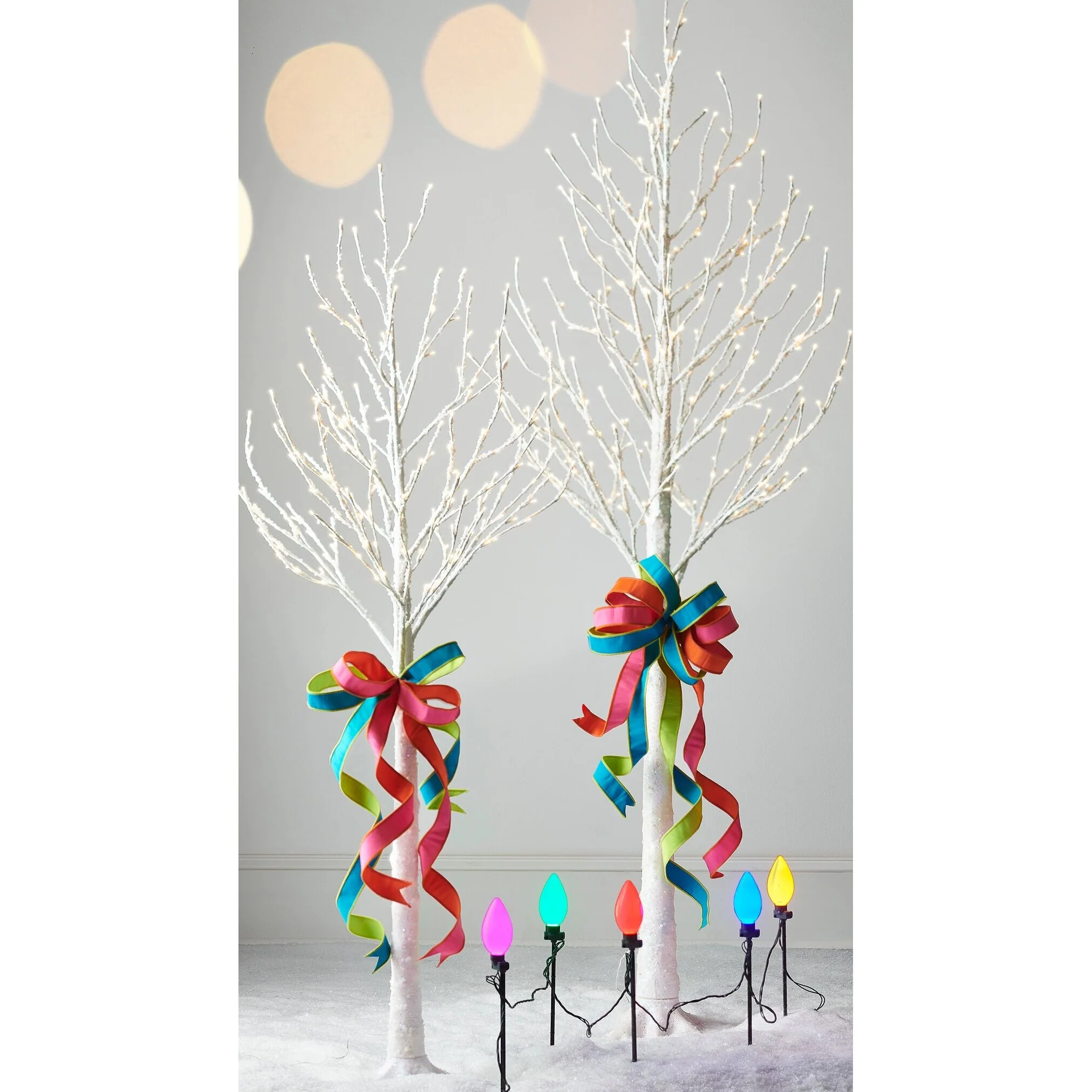 Lighted White Iced Tree, 5.5' - Image 2