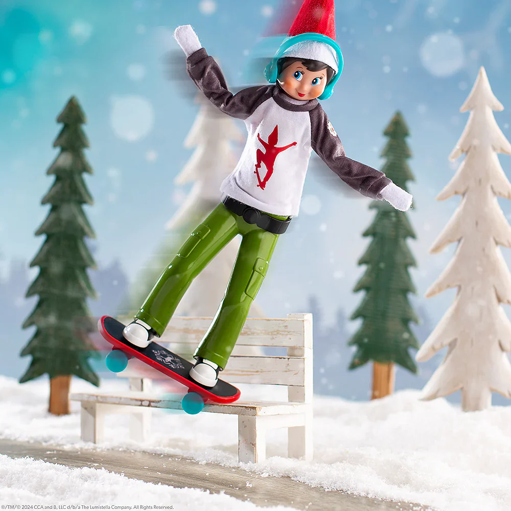 MagiFreezĀ® Holly Jolly Ollie Skateboard Set - Image 2