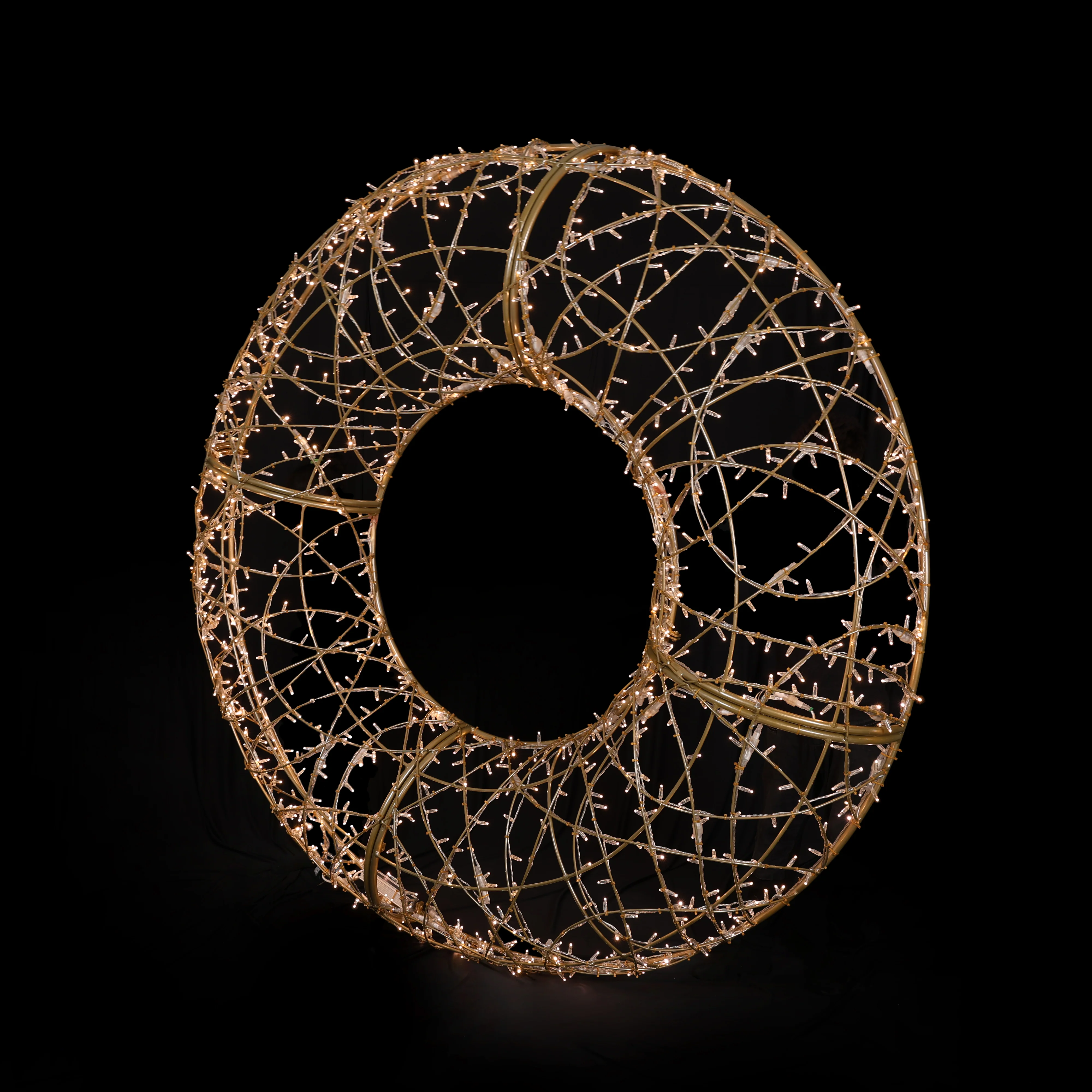 Giant Oro Wreath, LED Lit (Warm White), 8ft - Image 3