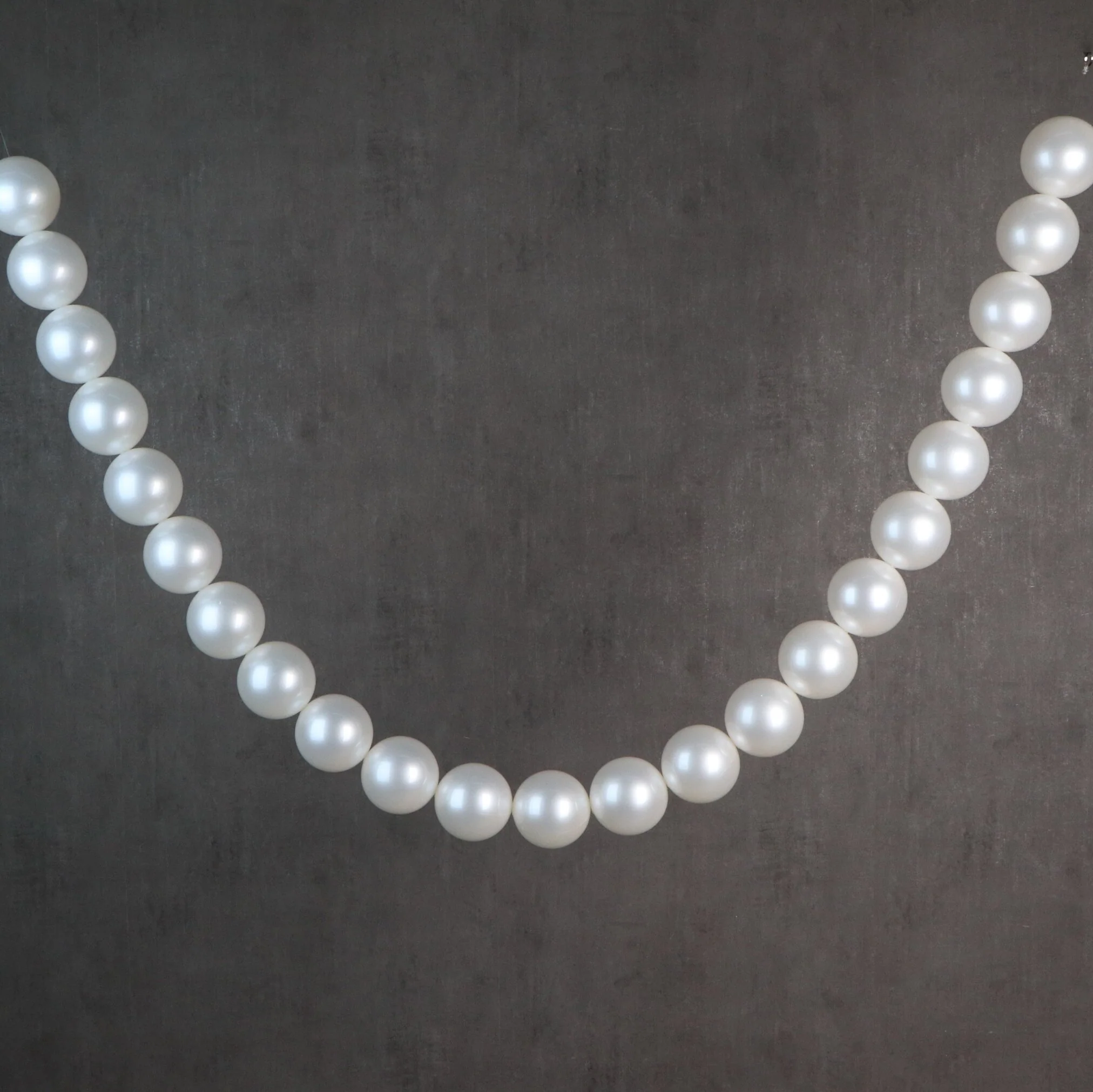 Pearl Strand Garland, 6'