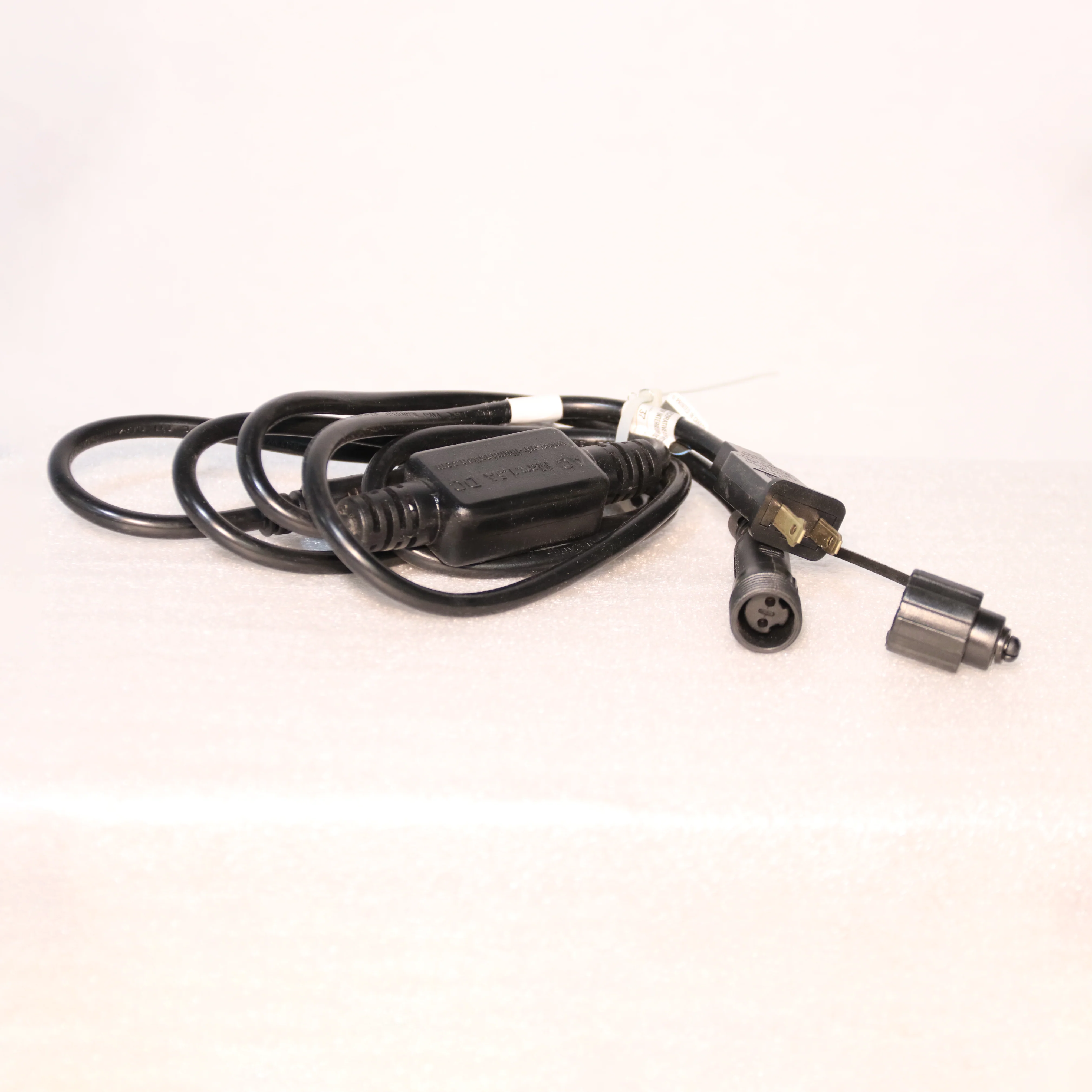 QuickFix LED Main Connector, 120V