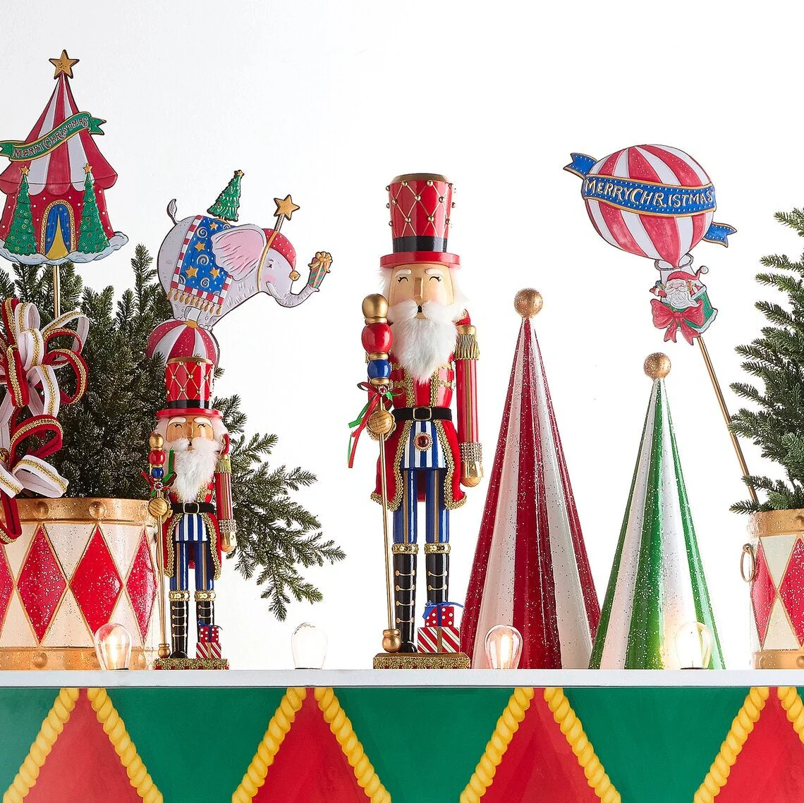 Ringleader Nutcracker Figurine, 15" - Image 2