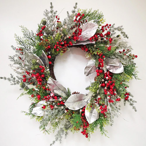 Silver Magnolia Wreath, 28"