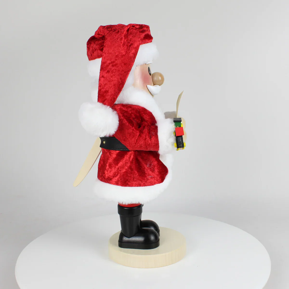 Steinbach Friendly Wishlist Santa Nutcracker Figurine, 18" - Image 3
