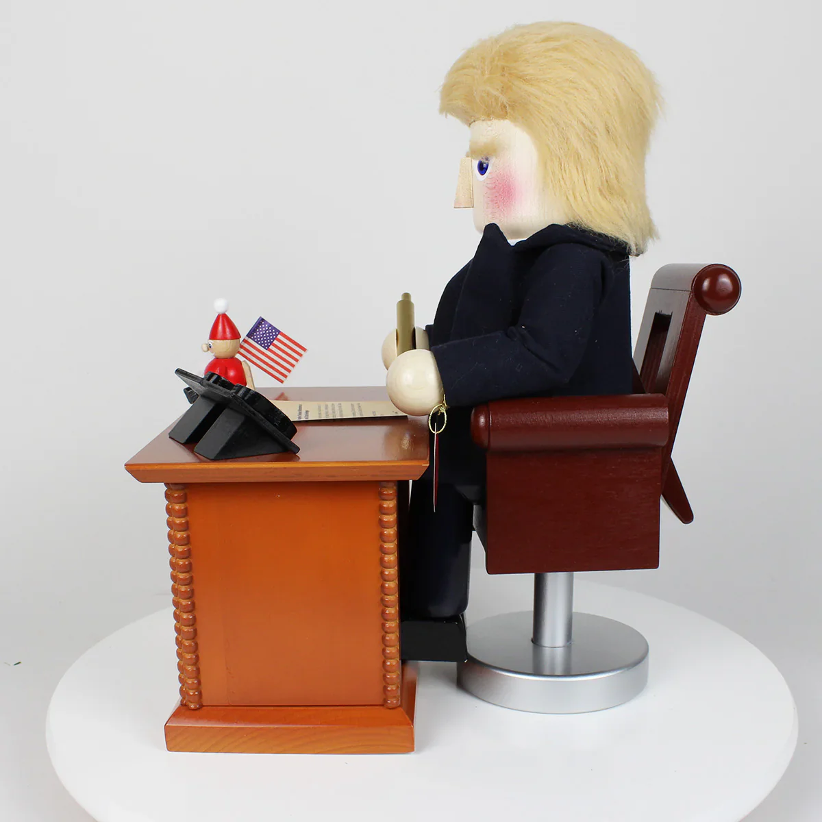 Steinbach The Resolute Desk of the President Nutcracker Figurine, 14" - Image 7