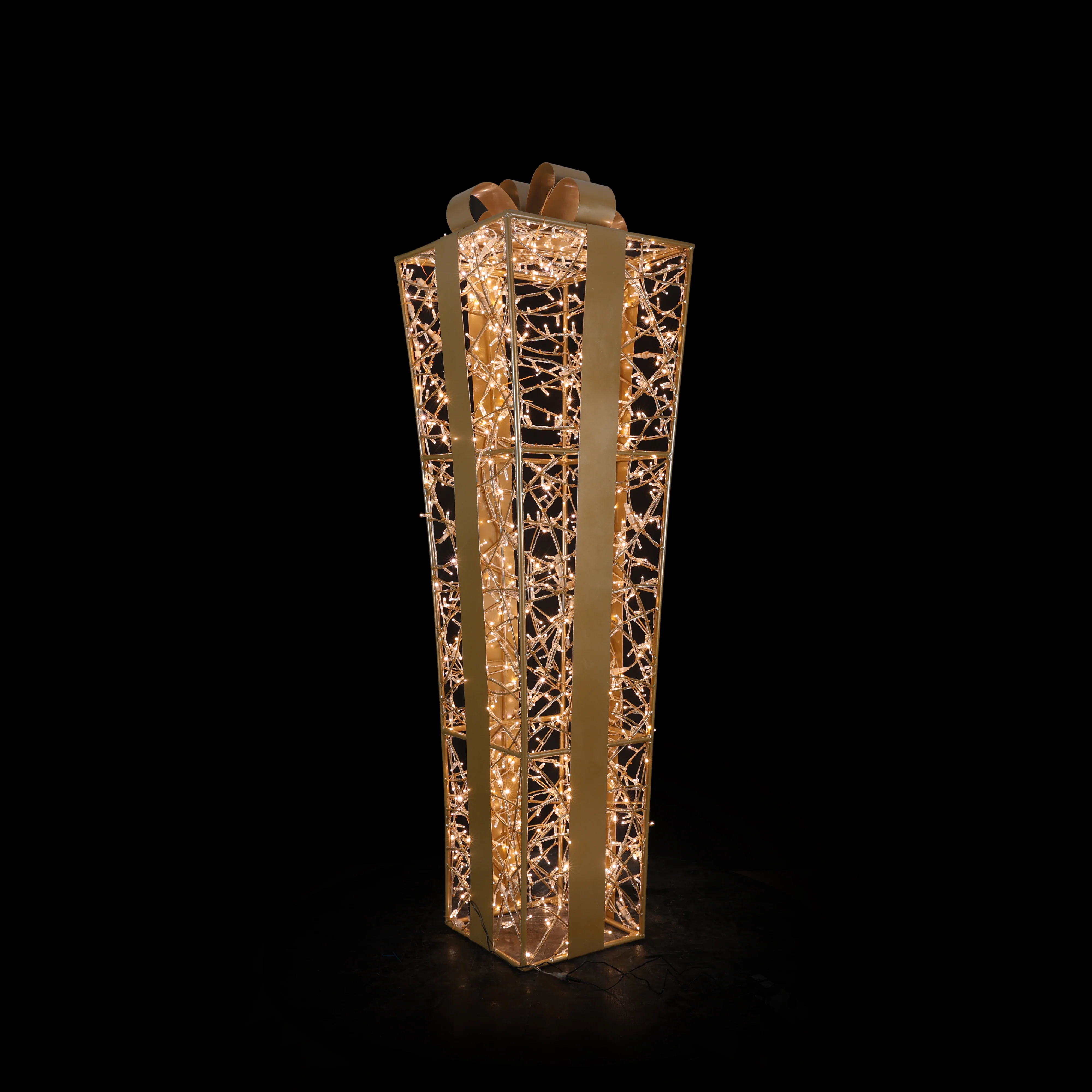 Large Struct Present, LED Lit (Gold), 7'9"