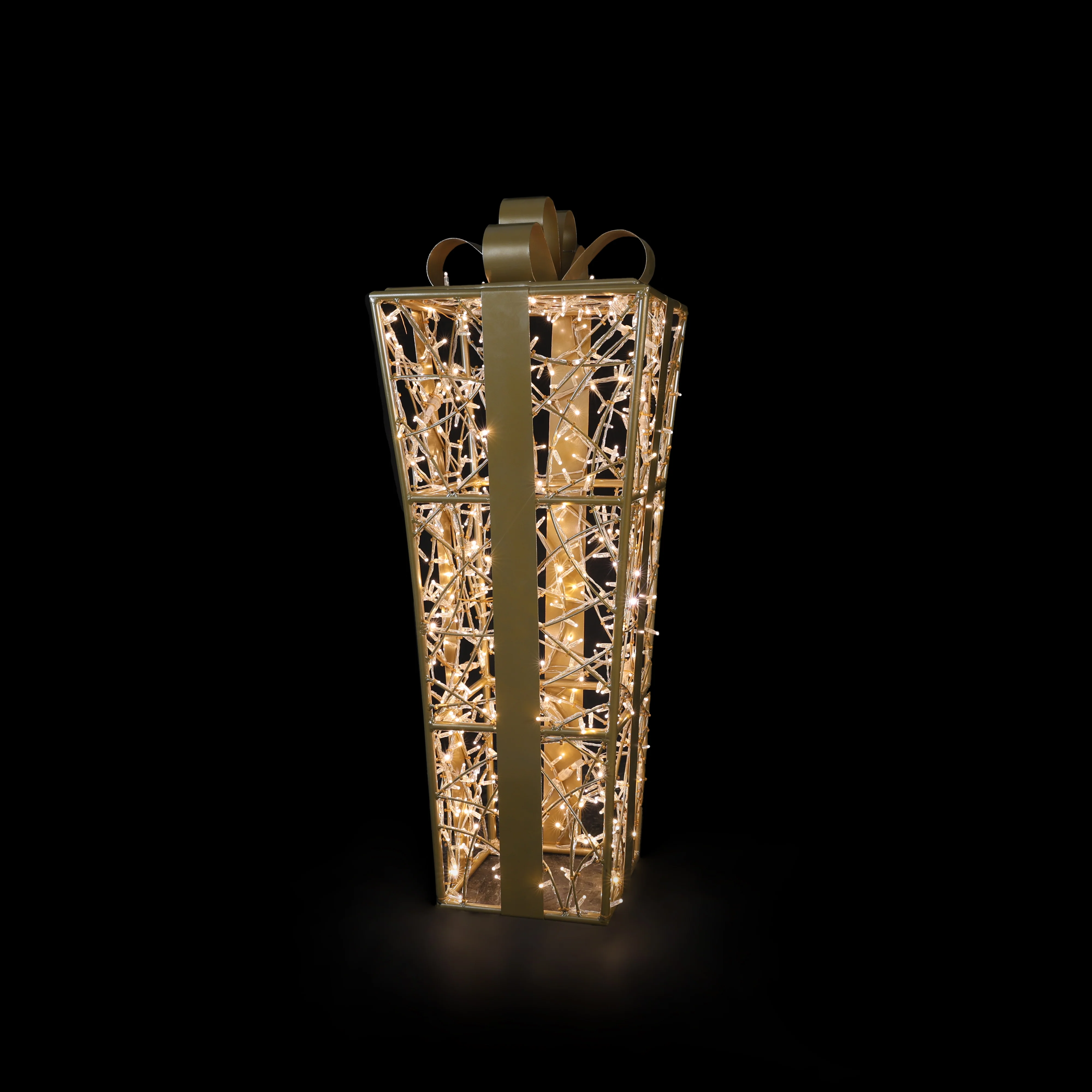Small Struct Present, LED Lit (Gold), 4'6"