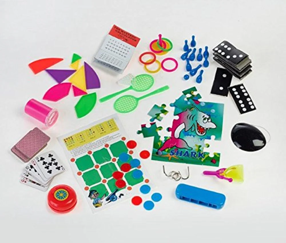 Tree Flakes Party Crackers - Image 2